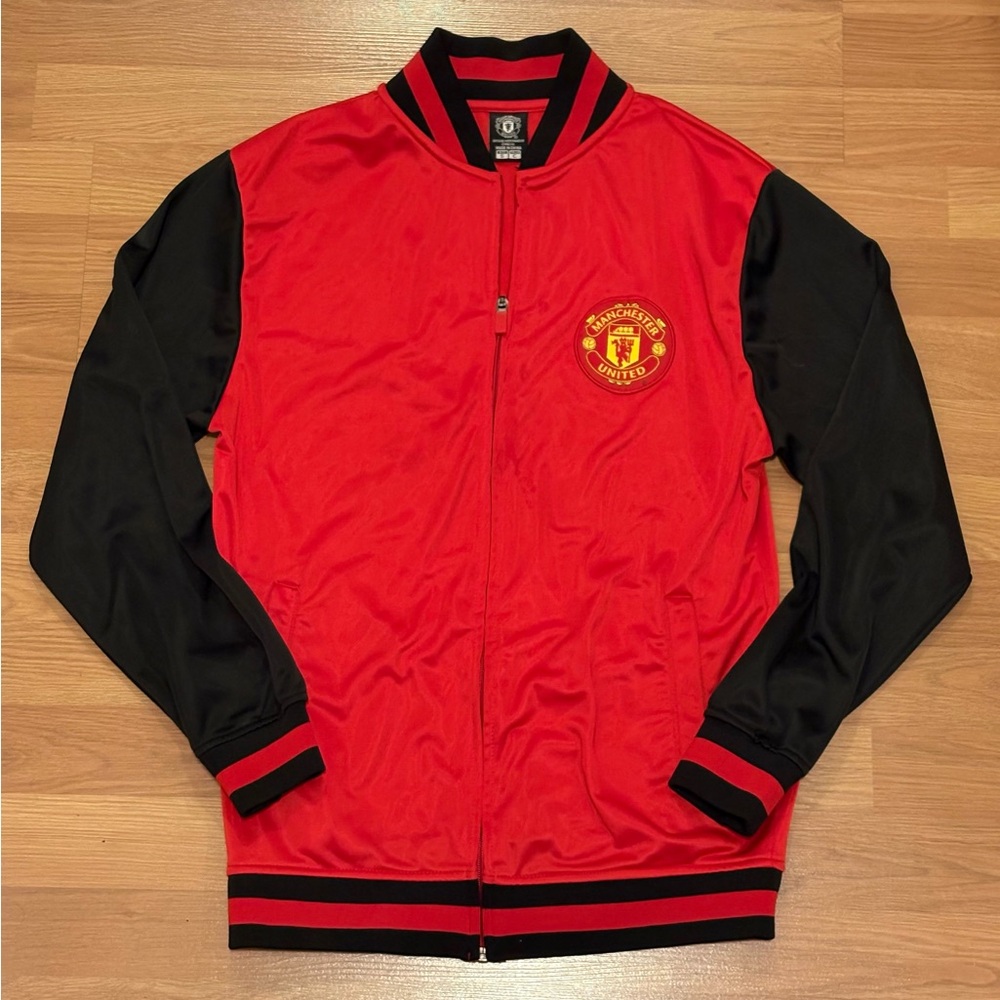 Manchester United Mens Black Red Jacket Official Merchandise Size: SMALL